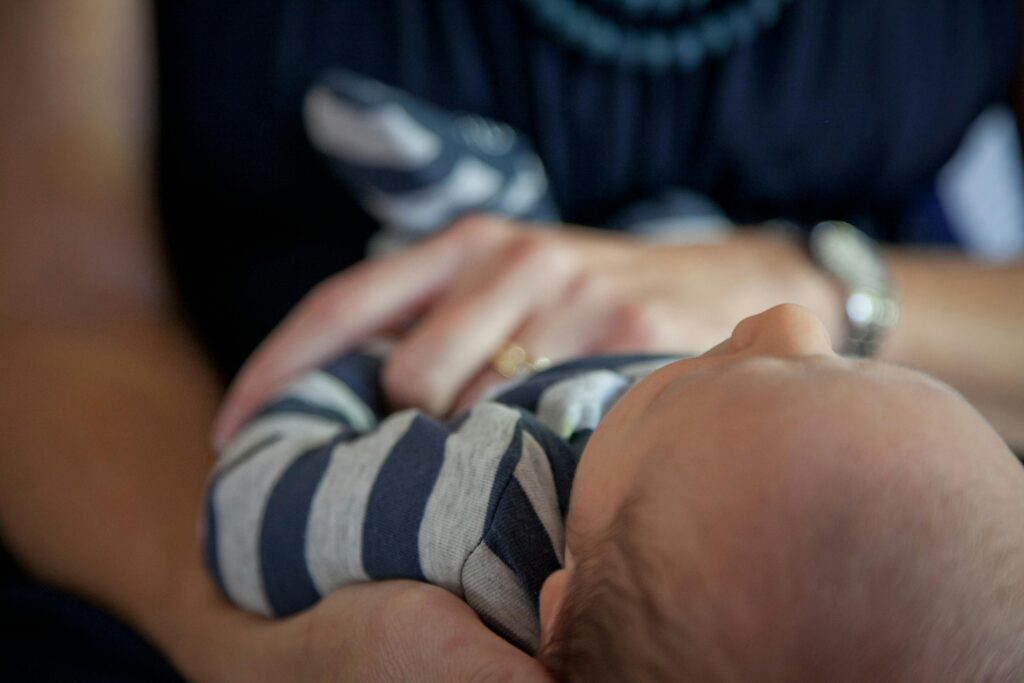 Slaapcoaching slaaptraining dreumes baby. zomertijd wintertijd